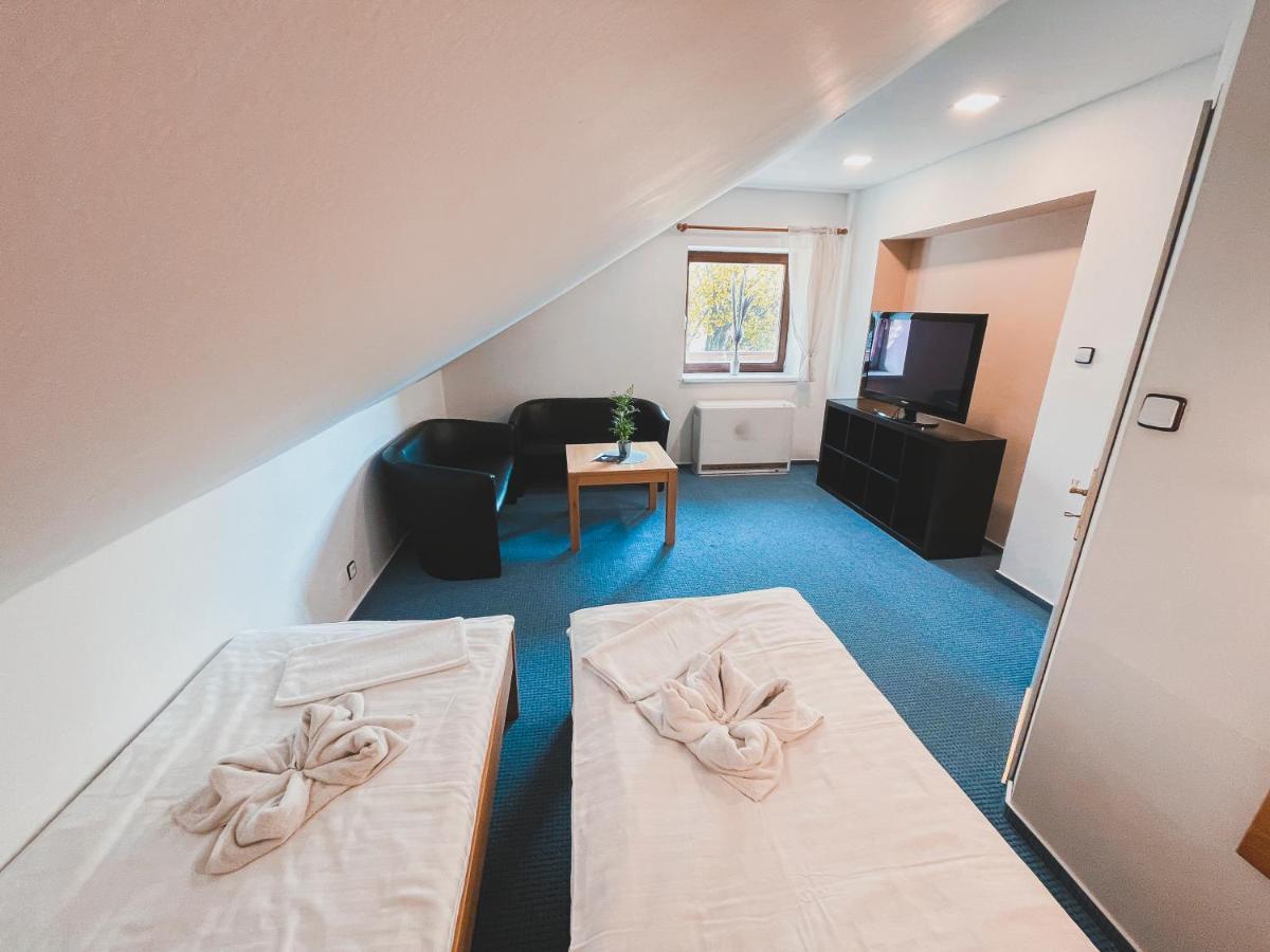 Horsky Hotel Idol 霍尔尼米瑟克基 外观 照片