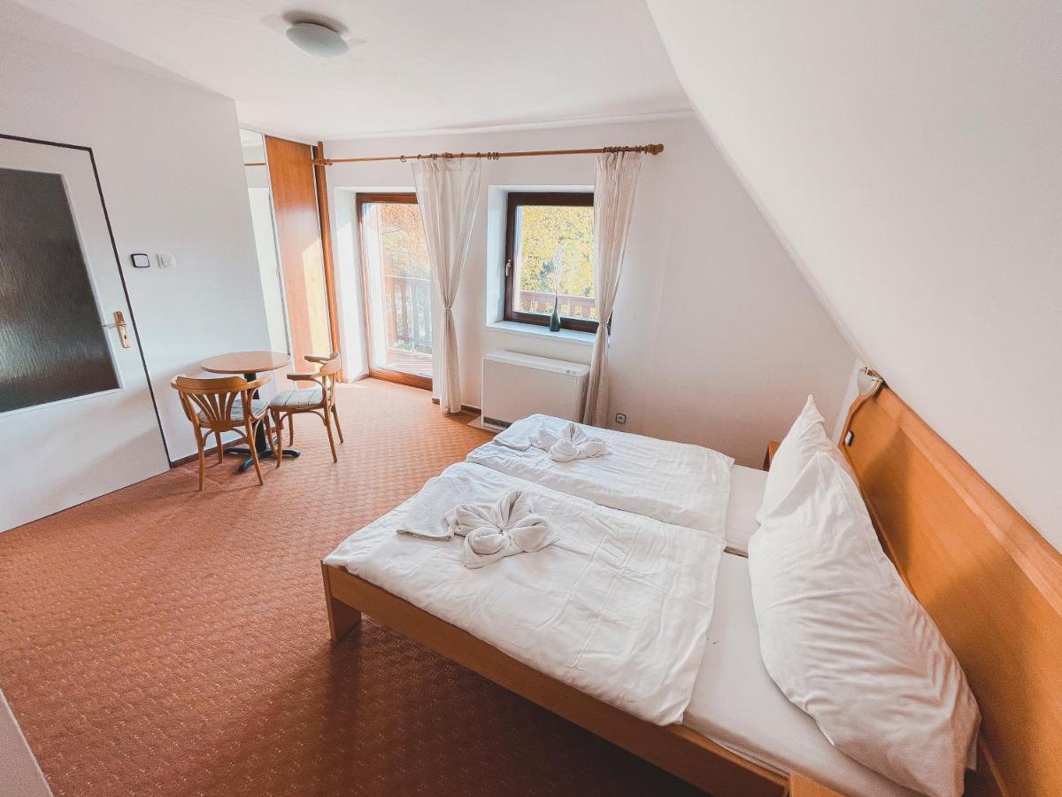 Horsky Hotel Idol 霍尔尼米瑟克基 外观 照片